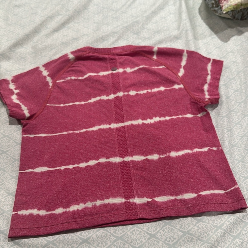 Lulu🍋 swiftly crop top Pink Tie-Dye size 6 - Picture 2 of 6